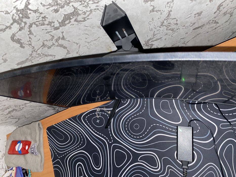 продам монитор thunderobot