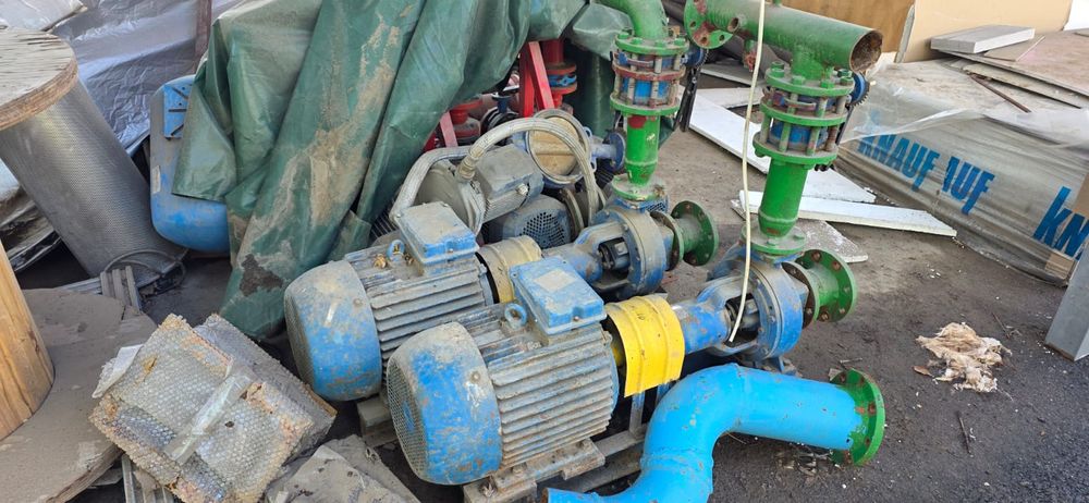 Водяной насосы..