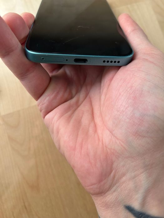 Продам HONOR 400 Lite 256