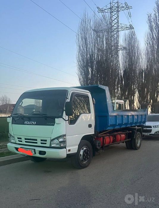 Isuzu NQR71, 2015, 5 тонн, самосвал, газ — в хорошем состоянии