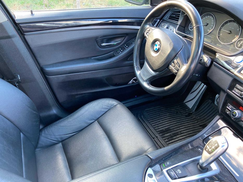BMW 5 Series 2011 — imagine 5