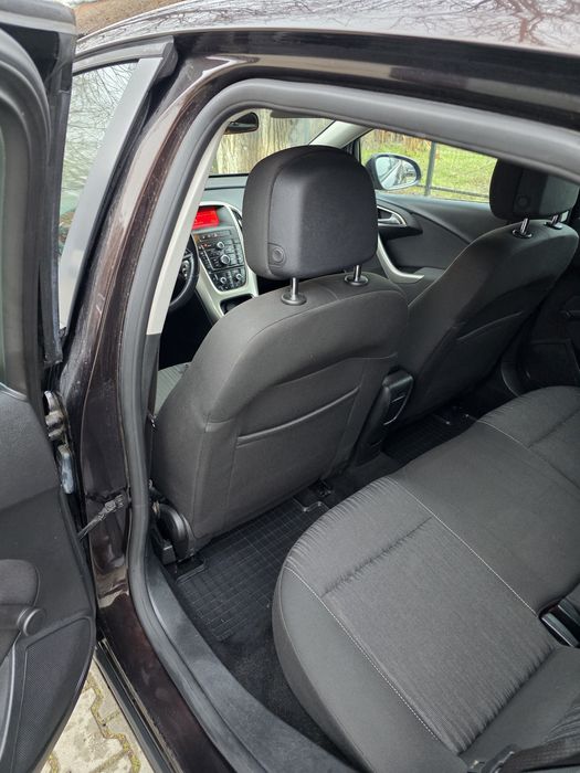 Opel astra J 1.7 cdti 131 cp