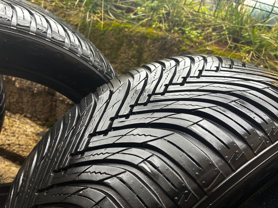 Гуми всесезонни 4 броя 215/50/17