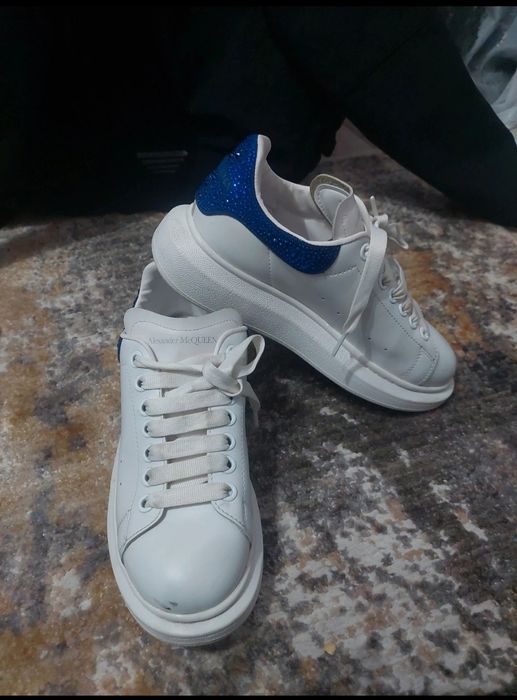 Adidași Alexander McQUEEN mărimea 39