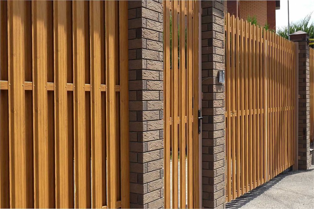 Штакетник металлический для дома и дачи