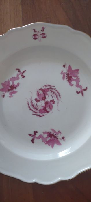 Продавам чиния Мейсън  розов Дракон 1934/45 година Уникат