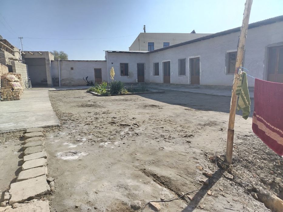 Под гостиной, эски шахарда тезда сотилади