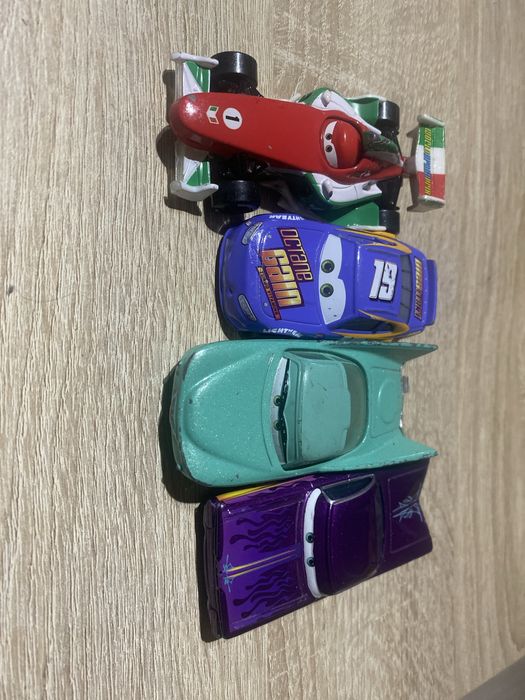 Personaje disney cars
