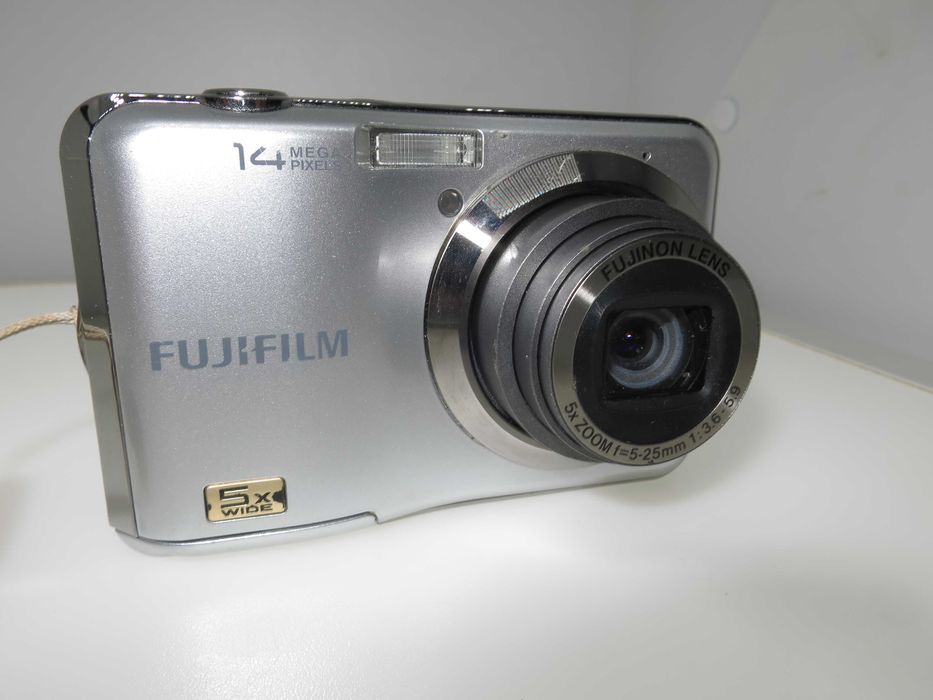 FujiFilm AX250 14MP компактен цифров фотоапарат дигитална камера