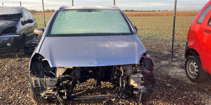 Usita rezervor 13111596 13111596 Opel Zafira B