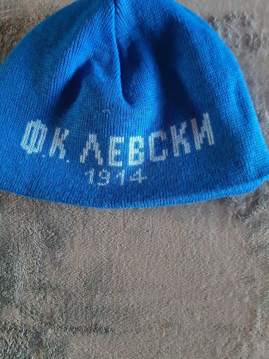 Колекционерски футболни шалове и шапка на ЛЕВСКИ