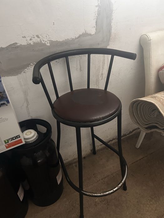 Продам Барный стул прочный б/у