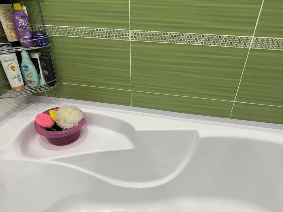 Комплект от 4 ролки уплътнителна лента за баня или стена,водоустойчива