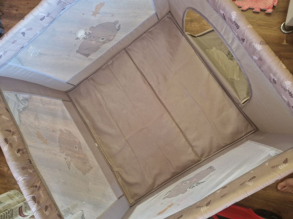 Продавам кошара Lorelli