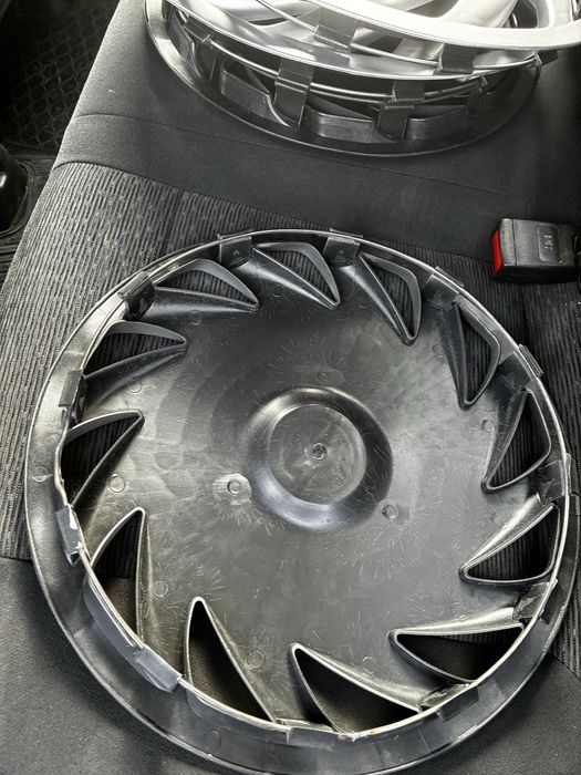 Колпаки r14 новые