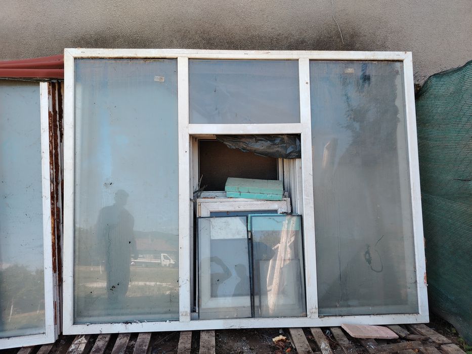 Vand geamuri si usi de termopan