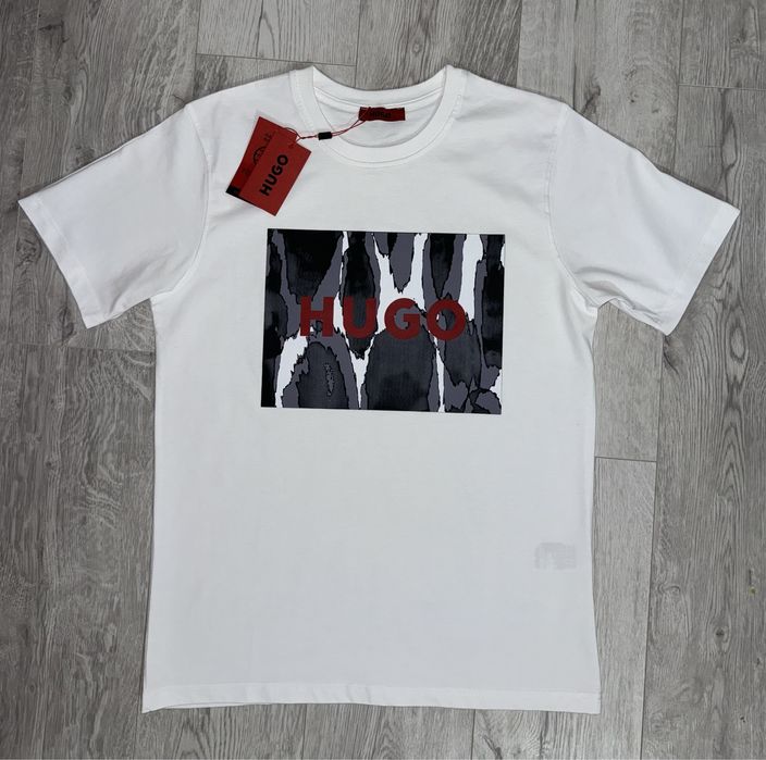 Tricouri Hugo/Armani Exchange noi!!