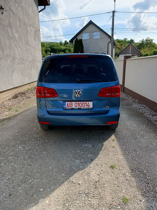 VOLKSWAGEN Touran 2013 — imagine 3