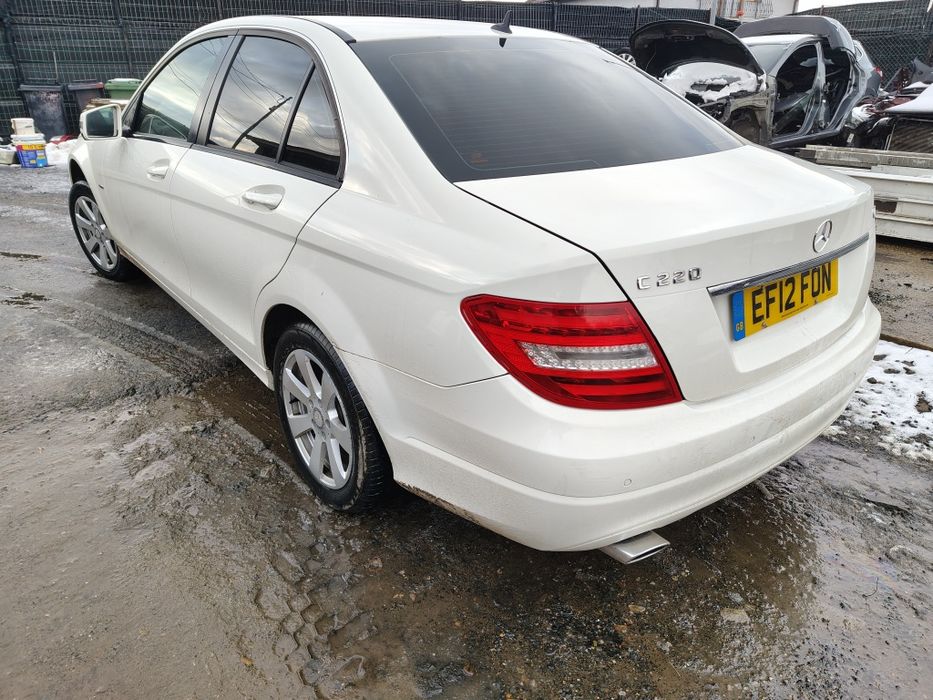 Piese ușa bara capota 650 punte jug Sam cutie 7g punte  Mercedes w204