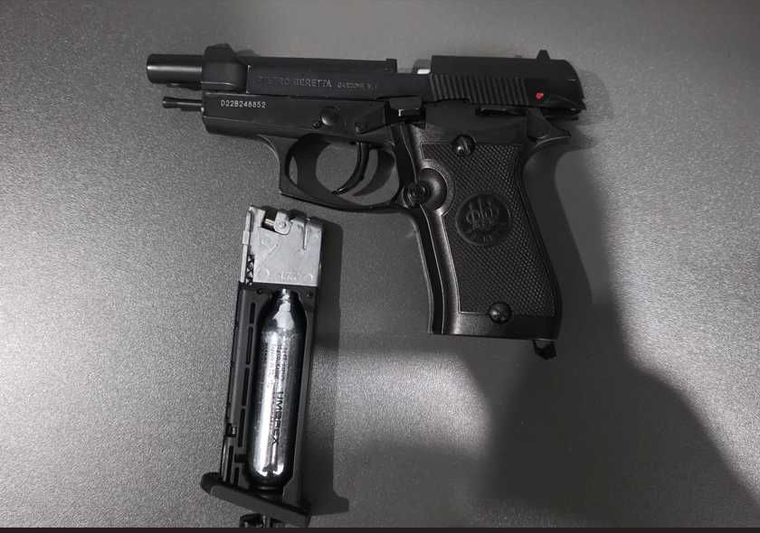 Umarex Beretta M84 FS - Pistol CO2
