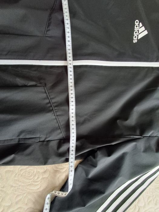 Ветровка  adidas