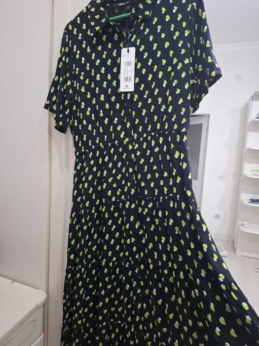 Женское.    платье