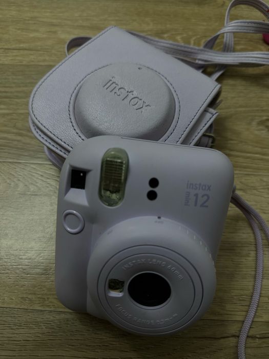 Продам instax 12mini