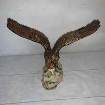 Statuie din lemn sculptata Vultur