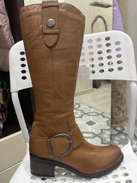 Продается сапоги