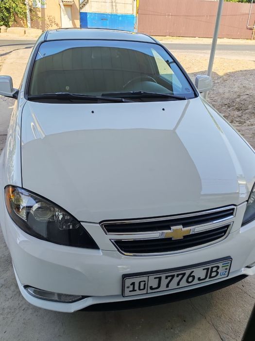 Chevrolet Lasetti. Sotiladi srochno