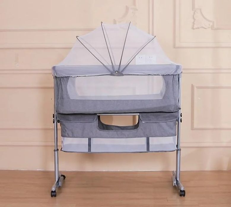 Бебешка кошара на колелца