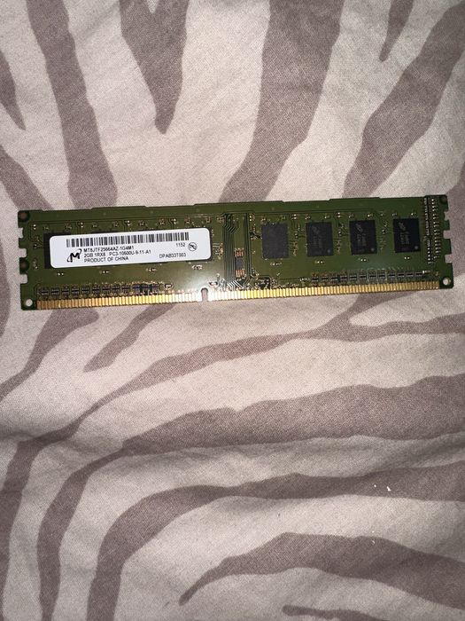 8Gb RAM 2gb x 4 bune
