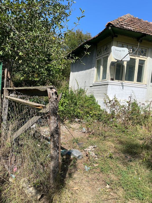 Vand casa si teren de 700mp2