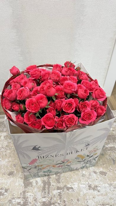 Кустовые розы свежее