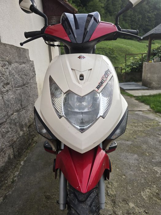 Scuter Motowell Magnet City