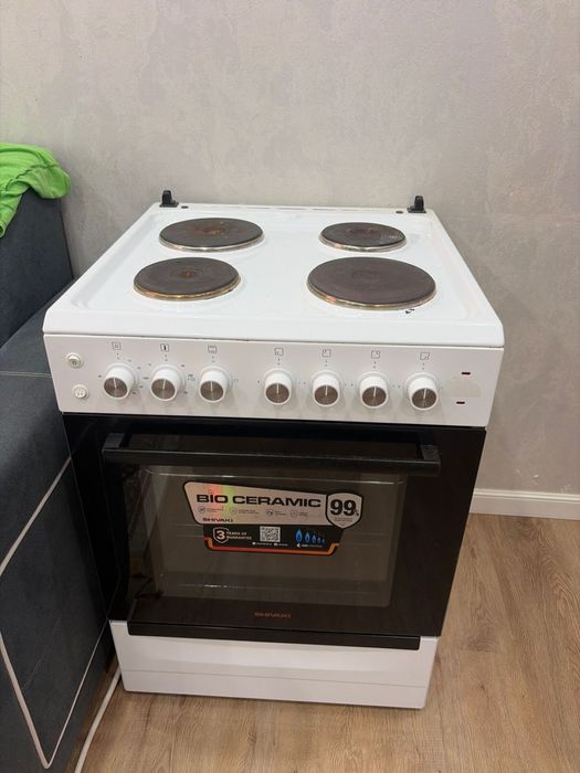 Продам электроплиту