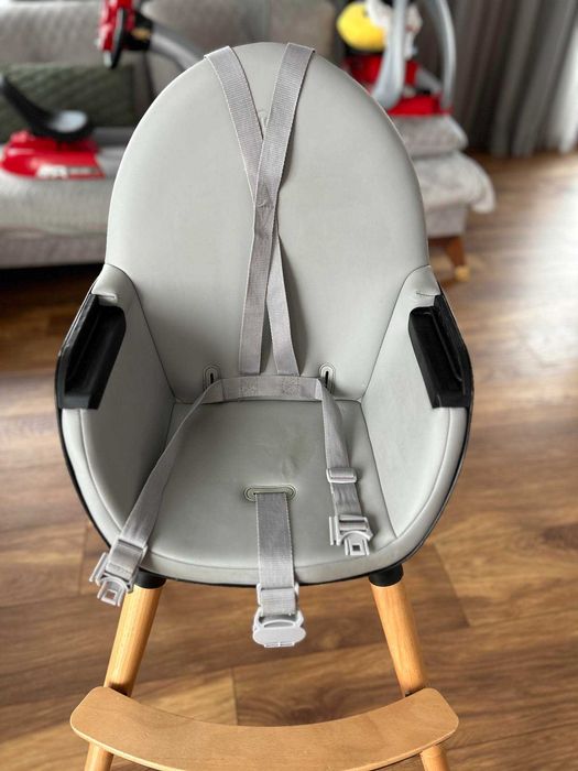 Столче За Хранене 2 В 1 KinderKraft FINI, Черно