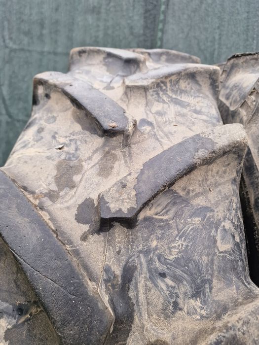 Anvelope agricole 11.2R32 (270/95R32) marca BKT