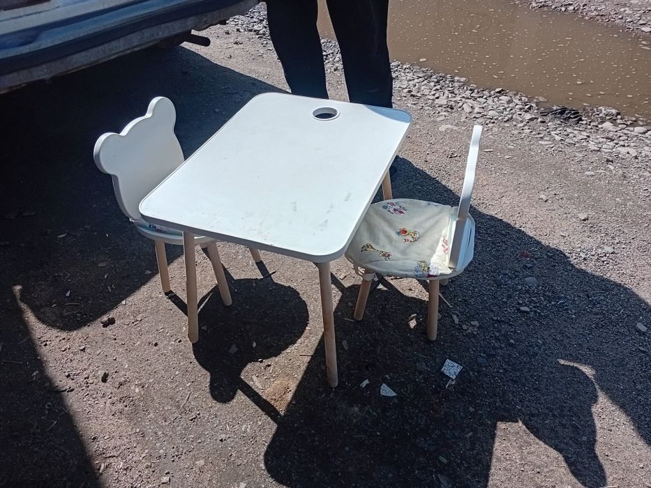 Детский стол 2 стула