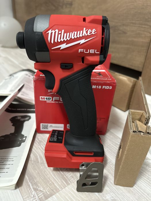 Filetantă milwaukee cu impact M18 FID3 pentru biți , fabricație 2025