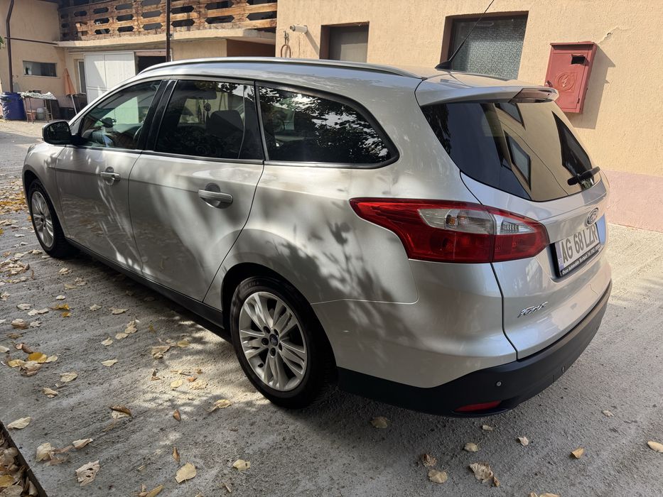 FORD Focus 2011 — imagine 2