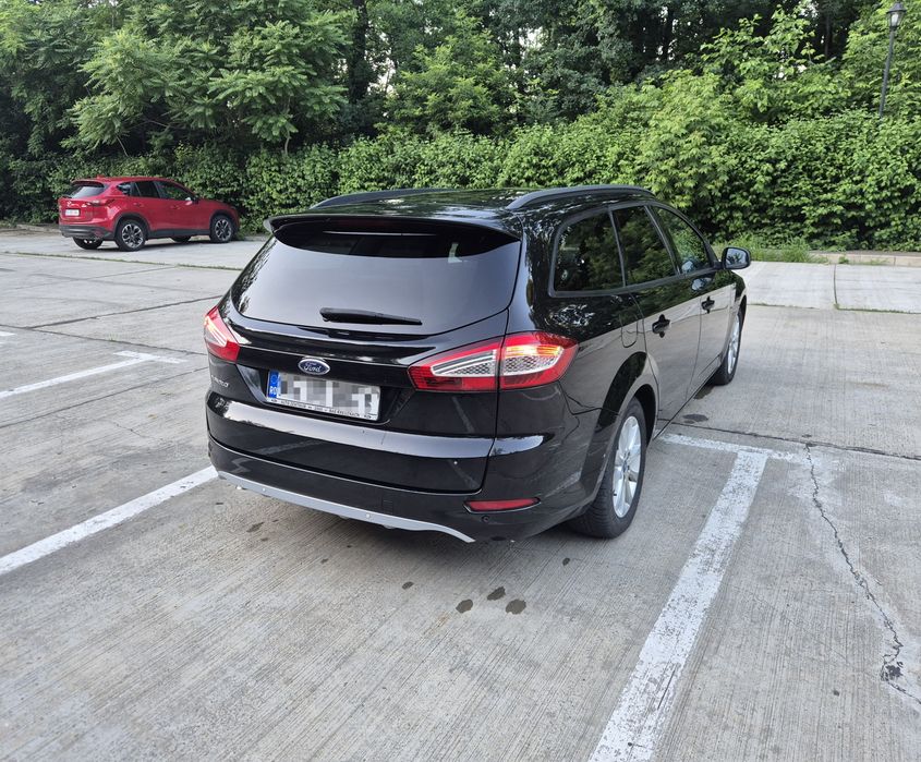 Ford Mondeo mk4 2.0 tdci euro 5 an 2013  Navigație mare color
