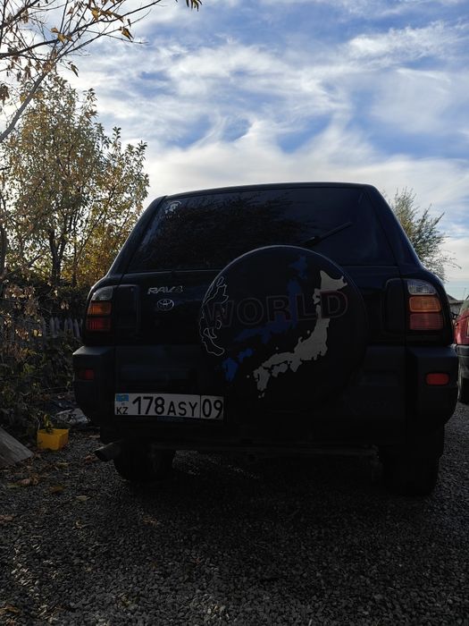 Toyota RAF 4 1997