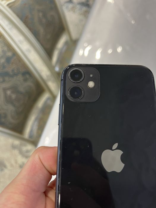 Продам Iphone 11
