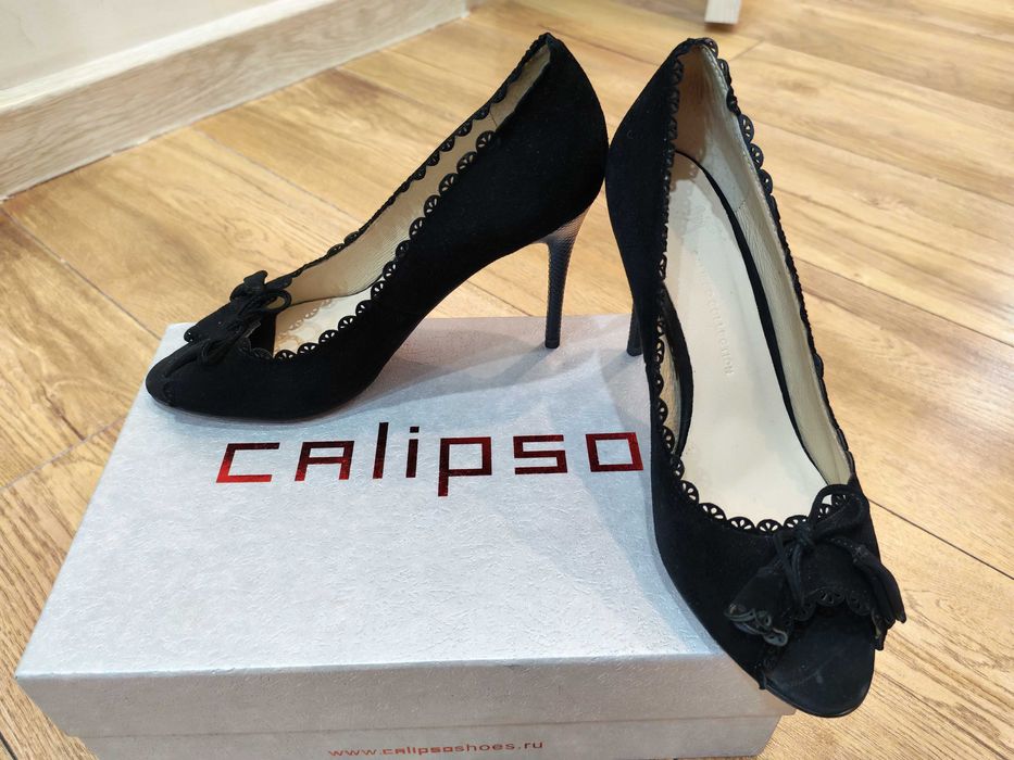 Продаются изящные женские туфли