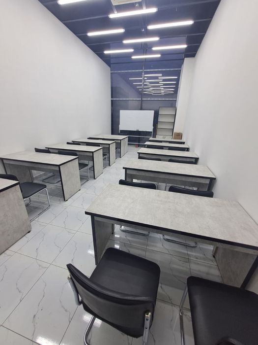 Парта и стулья