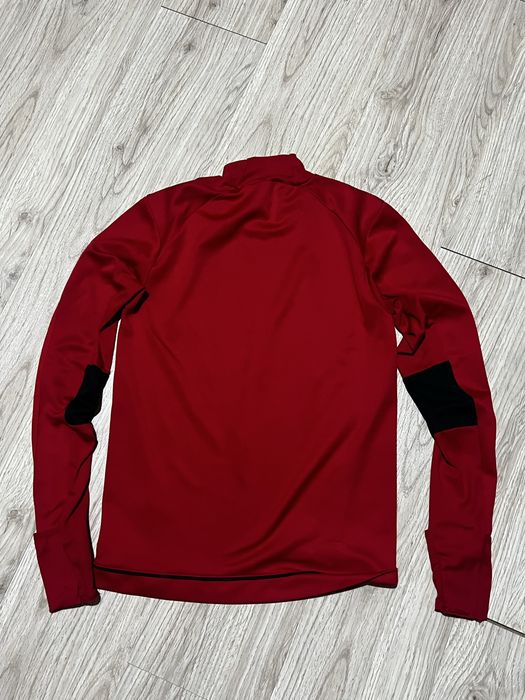 Adidas блуза.