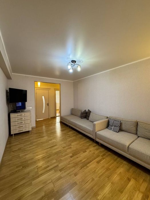 3 хонали Мирзо Голиб Беруний профессорский сотилади