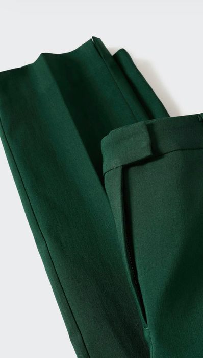 Панталон на Mango