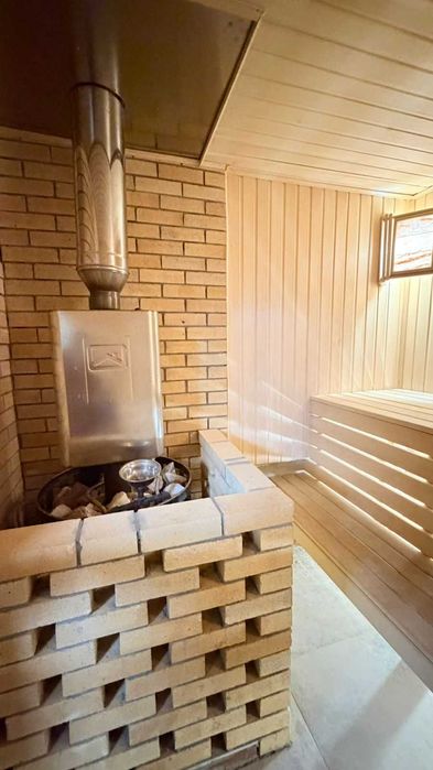 Баня в центре города.